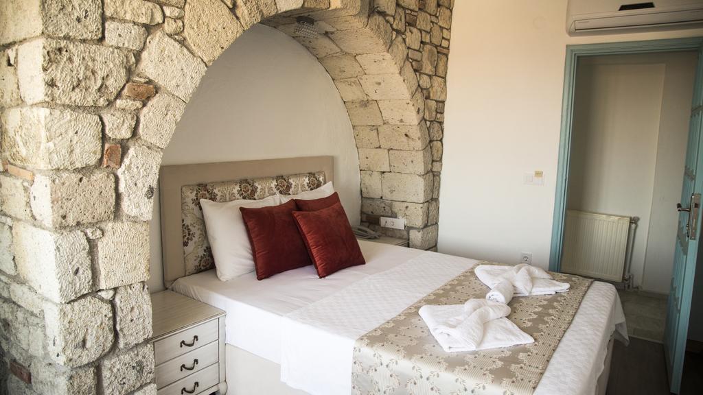 Alacati Sardunya Hotel Exteriör bild